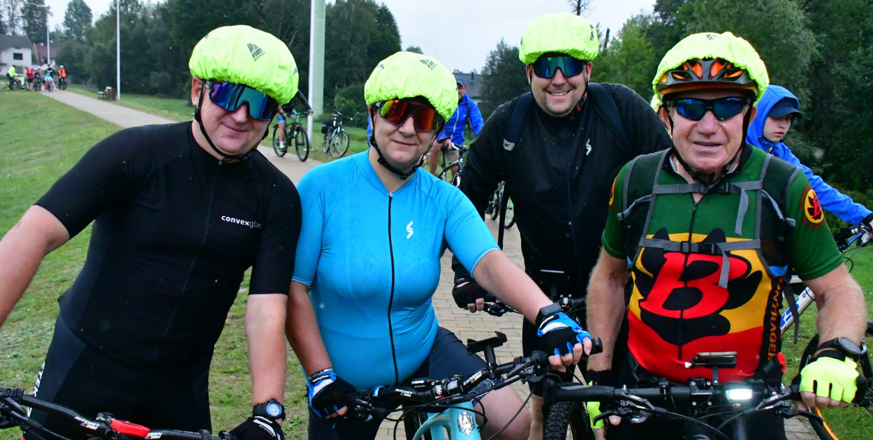 Ruszyli rowerami na Wzgórze Polak