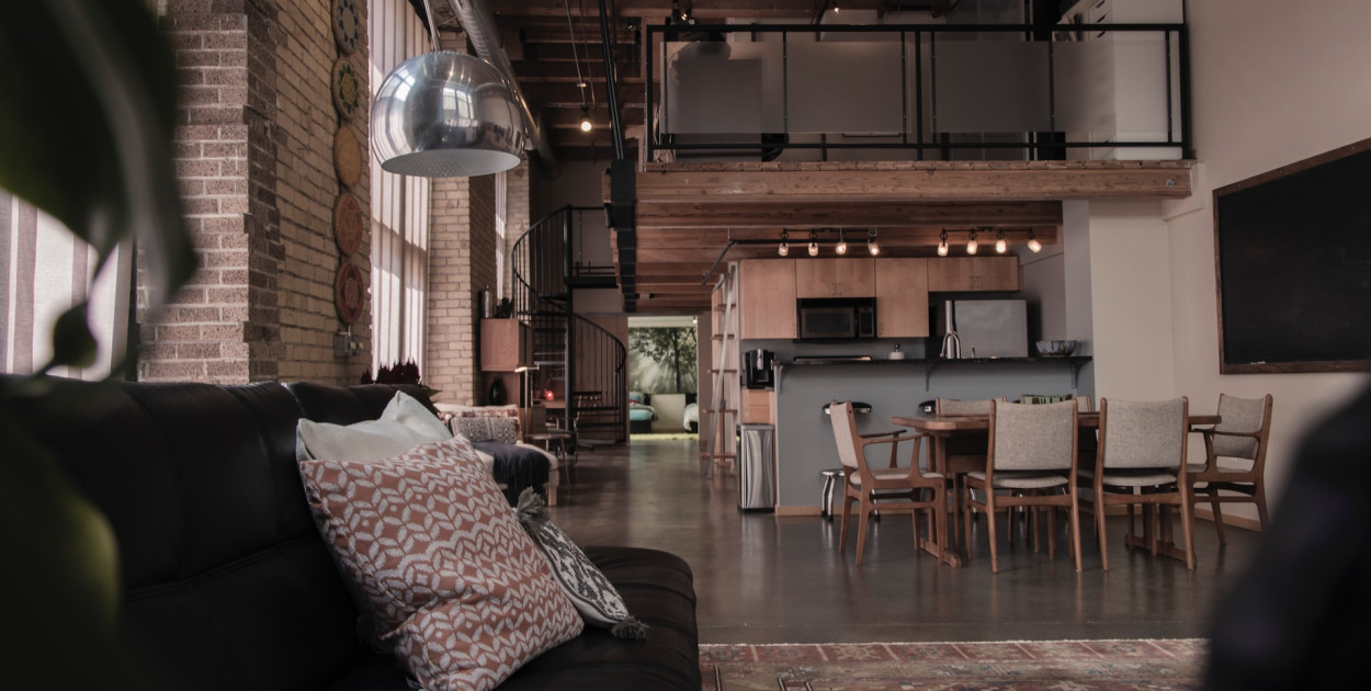 Jak urządzić wysokie mieszkanie?