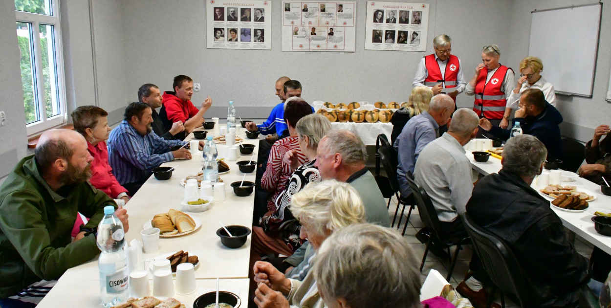 Dzień Walki z Głodem i Dzień Chleba w PCK w Biłgoraju (FOTO)