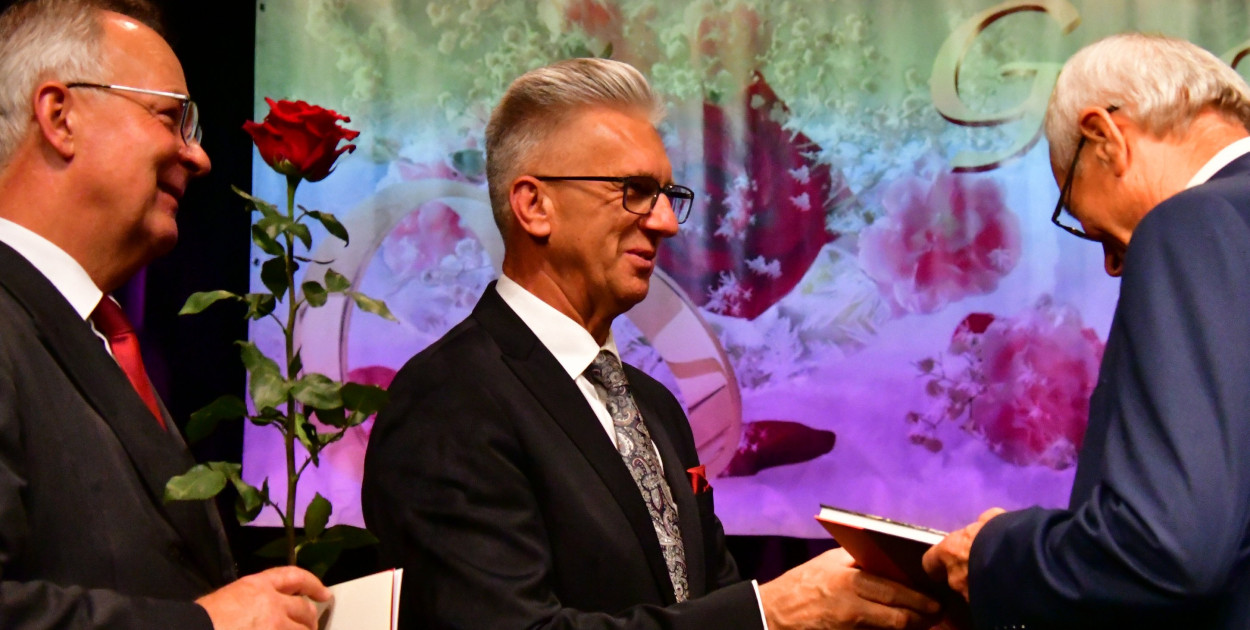 Odznaczenie 48 Par Złotych Godów w Biłgorajskim Centrum Kultury (FOTO)