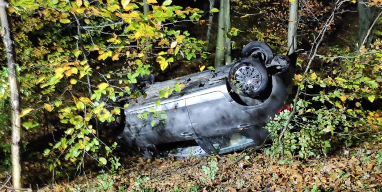 Czołówka w Hucie Turobińskiej i dachowanie (FOTO)