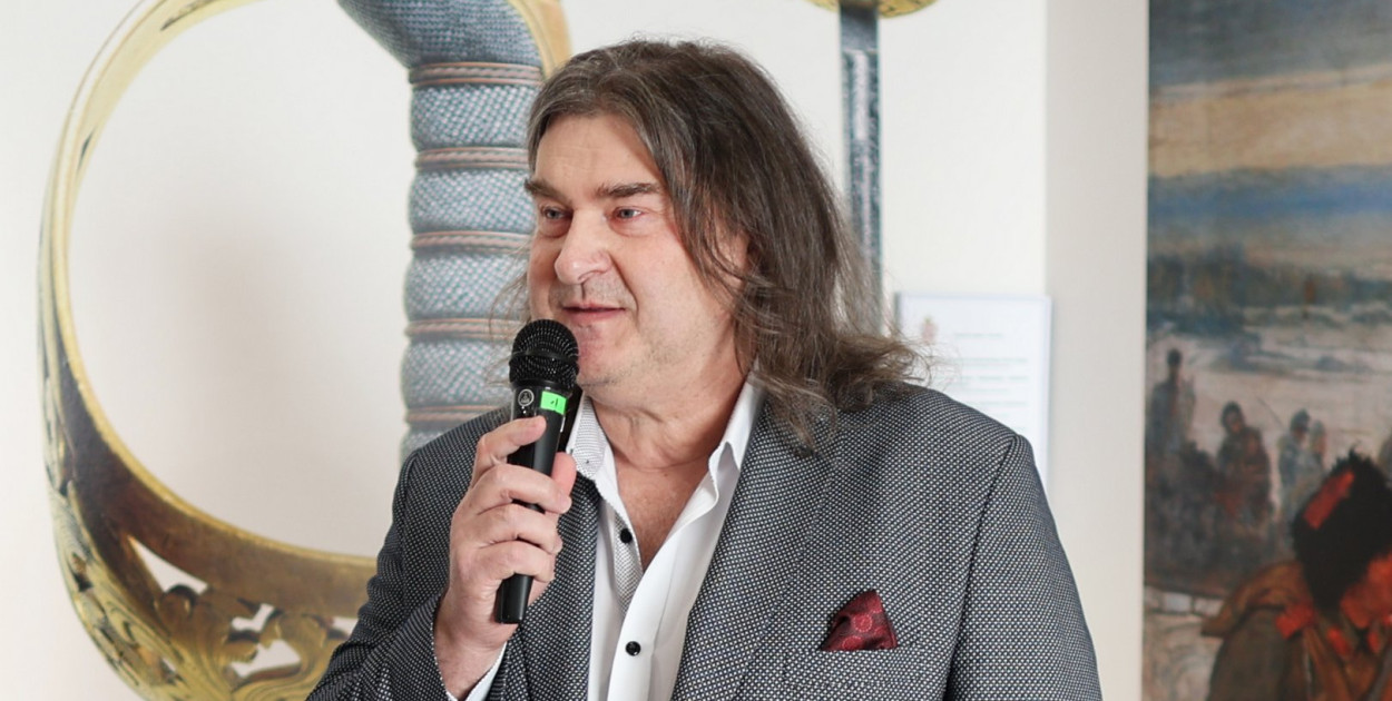 Na szable mało kto w Polsce może się z nim równać. Janusz Jarosławski...