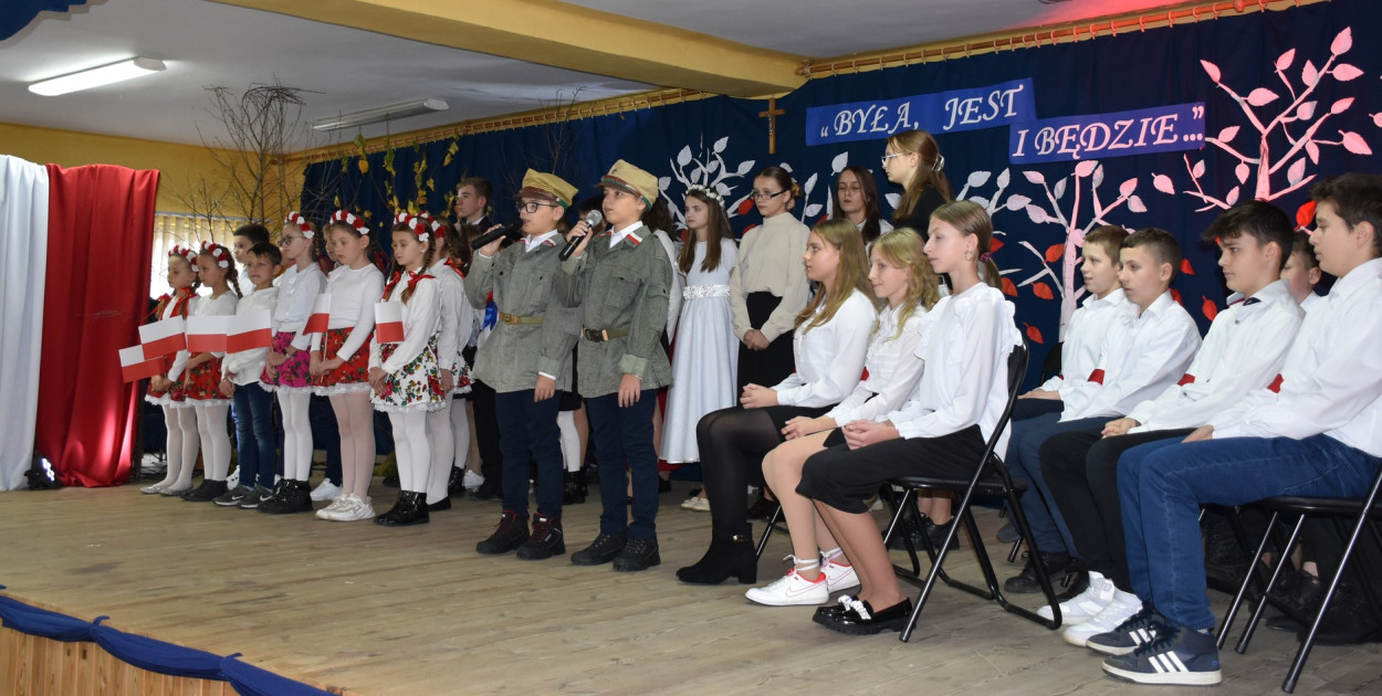 Potok Górny ku czci Niepodległej (FOTO)