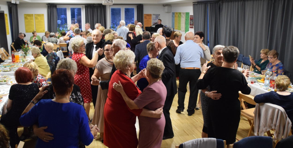 Andrzejki klubów seniora w Tarnogrodzie. Tak się bawiono (FOTO)