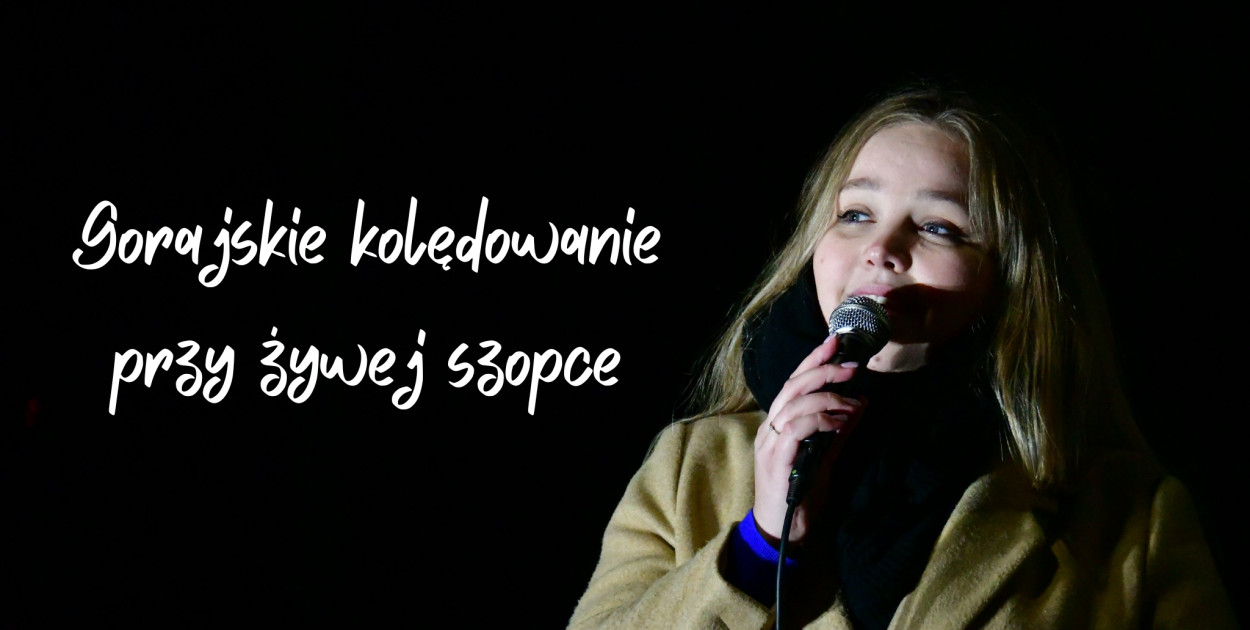 Kolędowanie w Goraju. Śpiewano przy żywej szopce