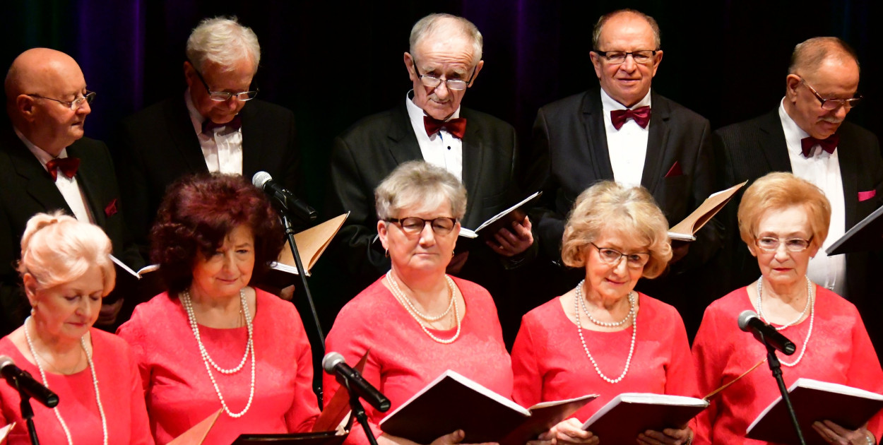 Zakochany senior na deskach BCK