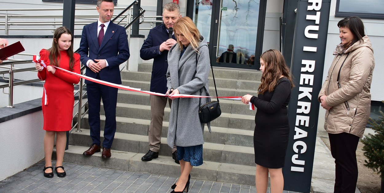 Uroczyste otwarcie GOKSiR-u. Święto w Biszczy