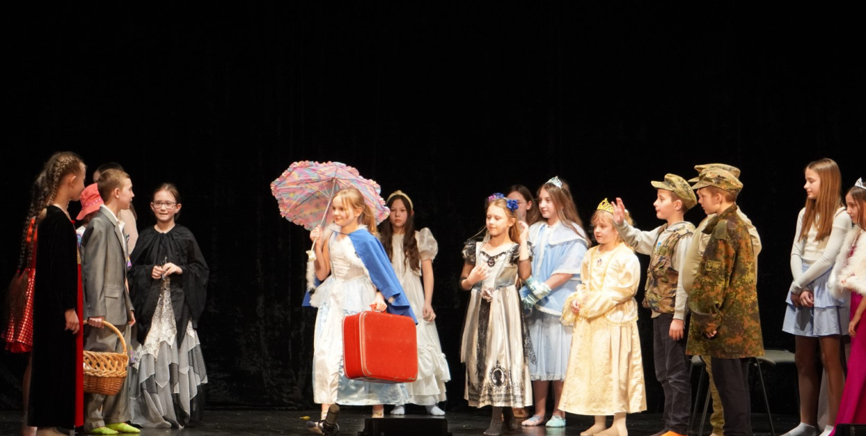 Święto młodych aktorów z powiatu