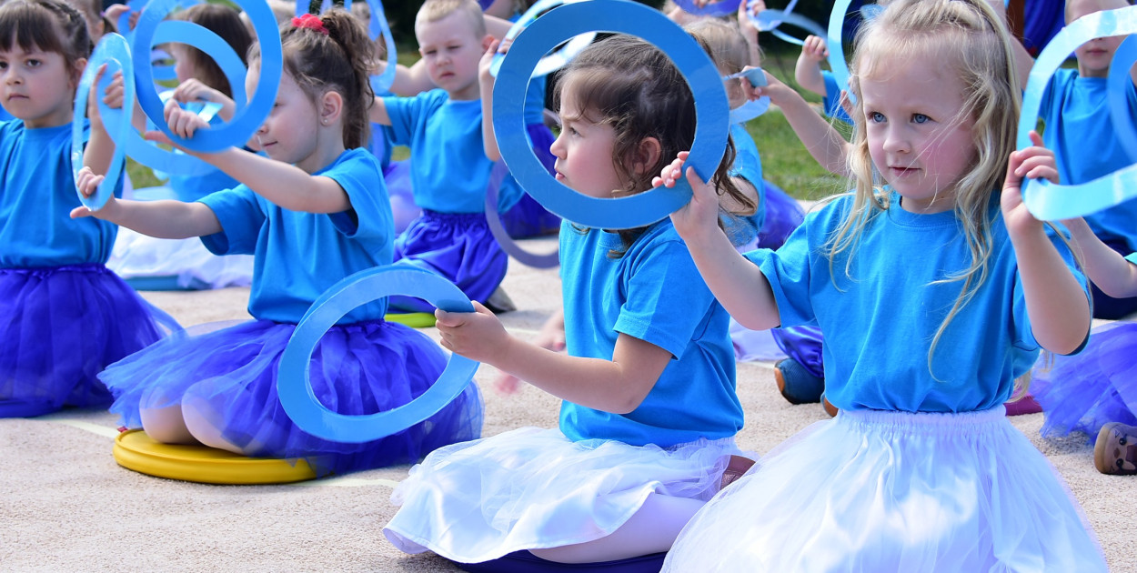 Niebieskie Igrzyska w Markowiczach: Integracja, sport i pomaganie innym!