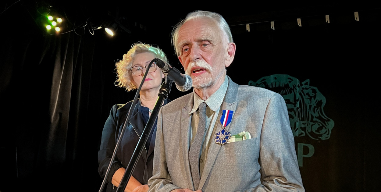  Stefan i Alicja Szmidt z medalami ministra kultury 