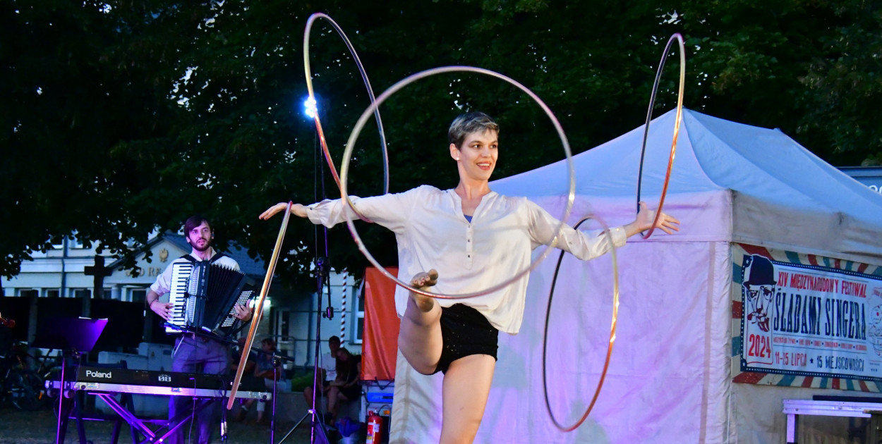 Biłgoraj tętni kulturą! Festiwal Śladami Singera oczarował widowiskiem