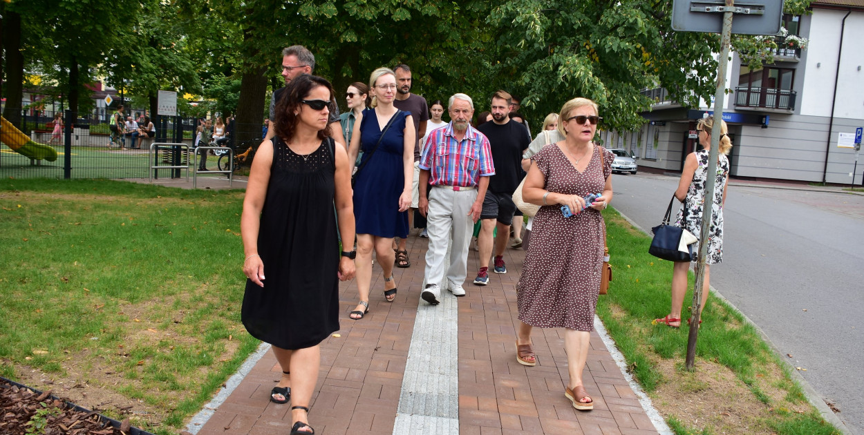 Spacer Śladami Żydów w Biłgoraju: Pamięć w kulturalnym tle Festiwalu Kultur (FOTO)
