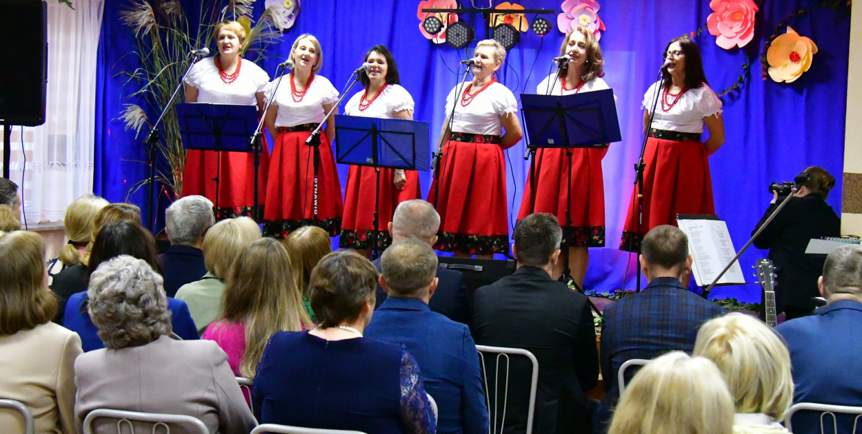 Zespół "Za horyzontem" świętuje 10-lecie działalności – muzyczna podróż pełna...