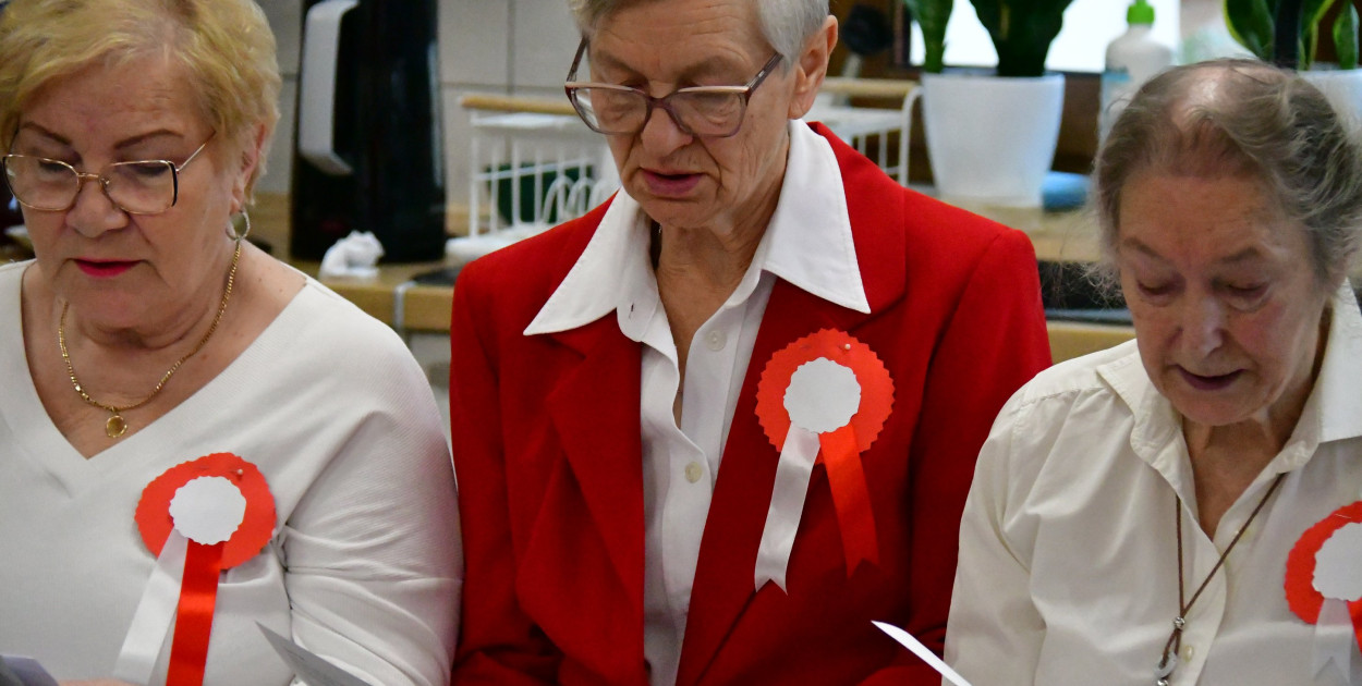 Patriotyzm w sercach seniorów (FOTO)