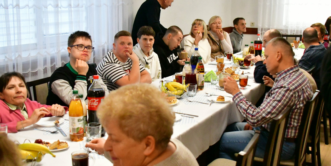 Spotkanie osób chorych i niepełnosprawnych (FOTO)