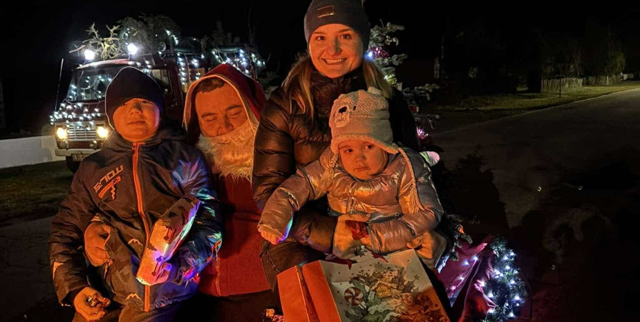 OSP Wólka Biska zorganizowała magiczny orszak Świętego Mikołaja dla mieszkańców!