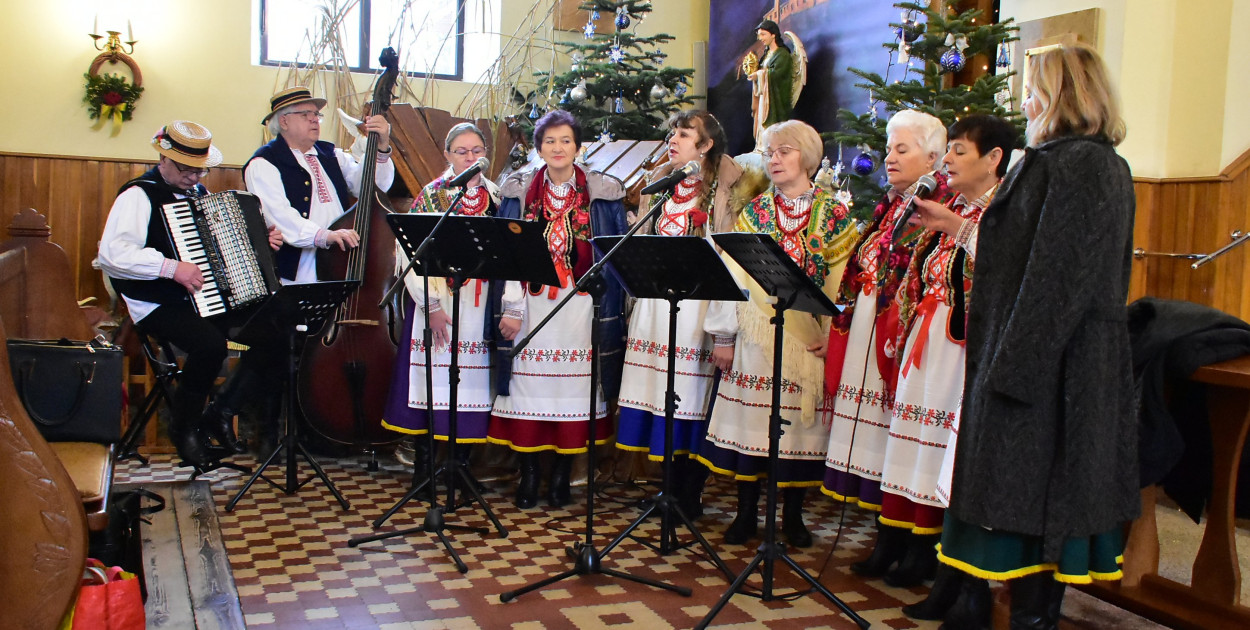 Kolędowe spotkanie w Tereszpolu z Zespołem Wójtowianie