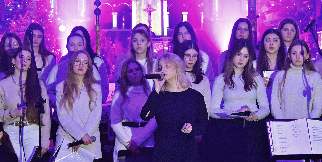 Charytatywny koncert kolęd w Księżpolu: Młodzi muzycy dla Karolka Ziomka