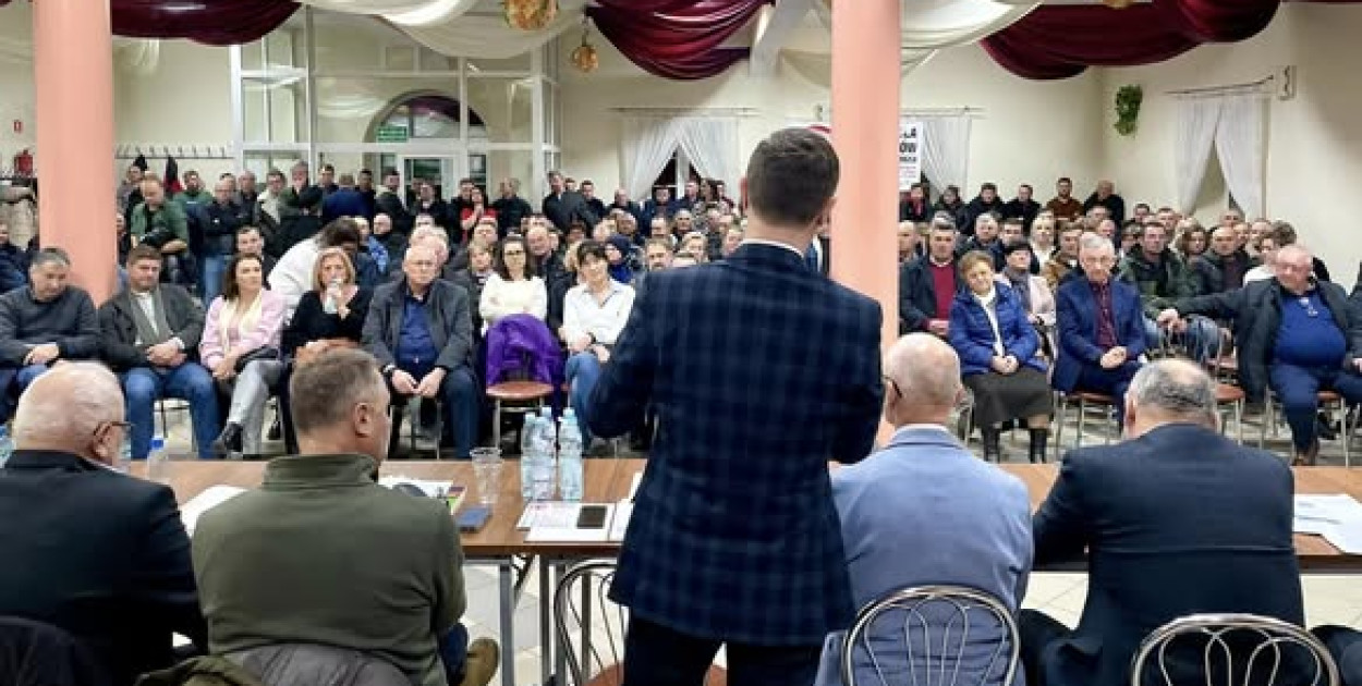 Ostre protesty przeciw stawianiu wiatraków na Ziemi Biłgorajskiej i Roztoczu