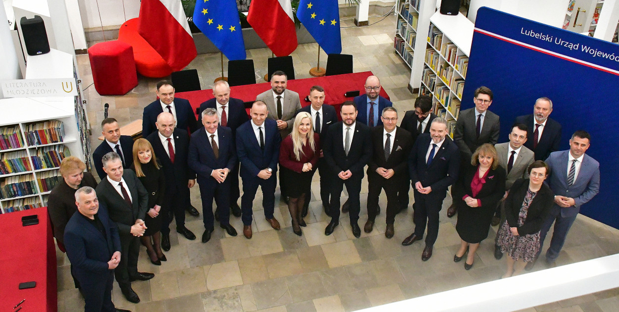 Ponad 23 mln zł dla samorządów powiatu biłgorajskiego. W Tarnogrodzie podisano dokumenty