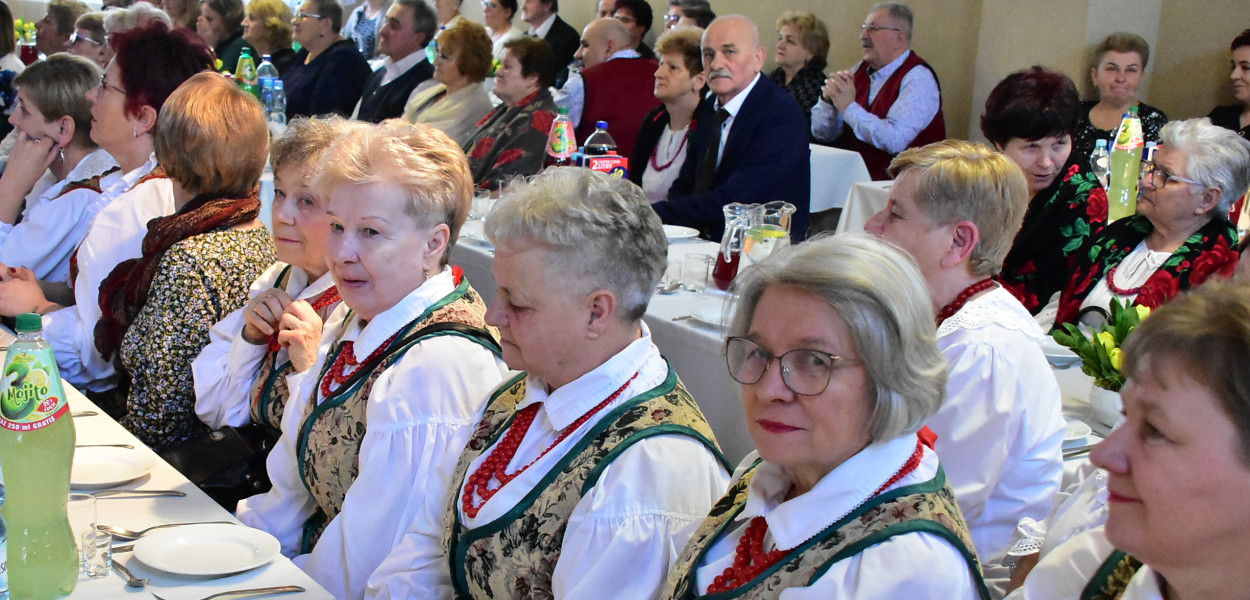 Bukowa. Gminny Dzień Kobiet na Ludowo