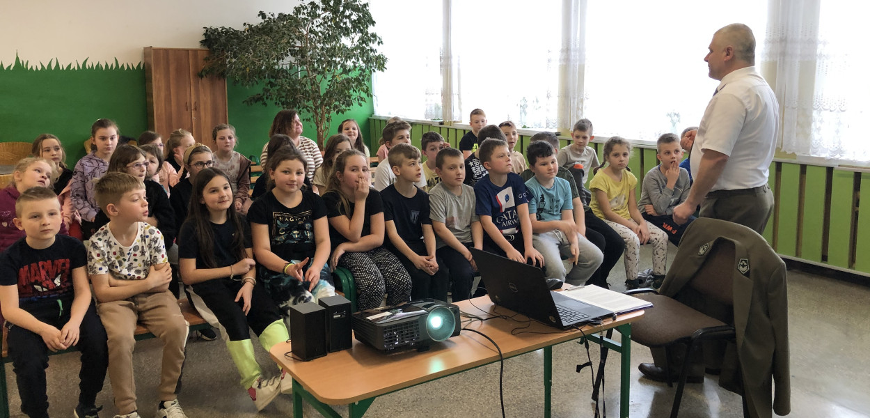 Pracownicy Starostwa Powiatowego w Biłgoraju spotykali się z uczniami