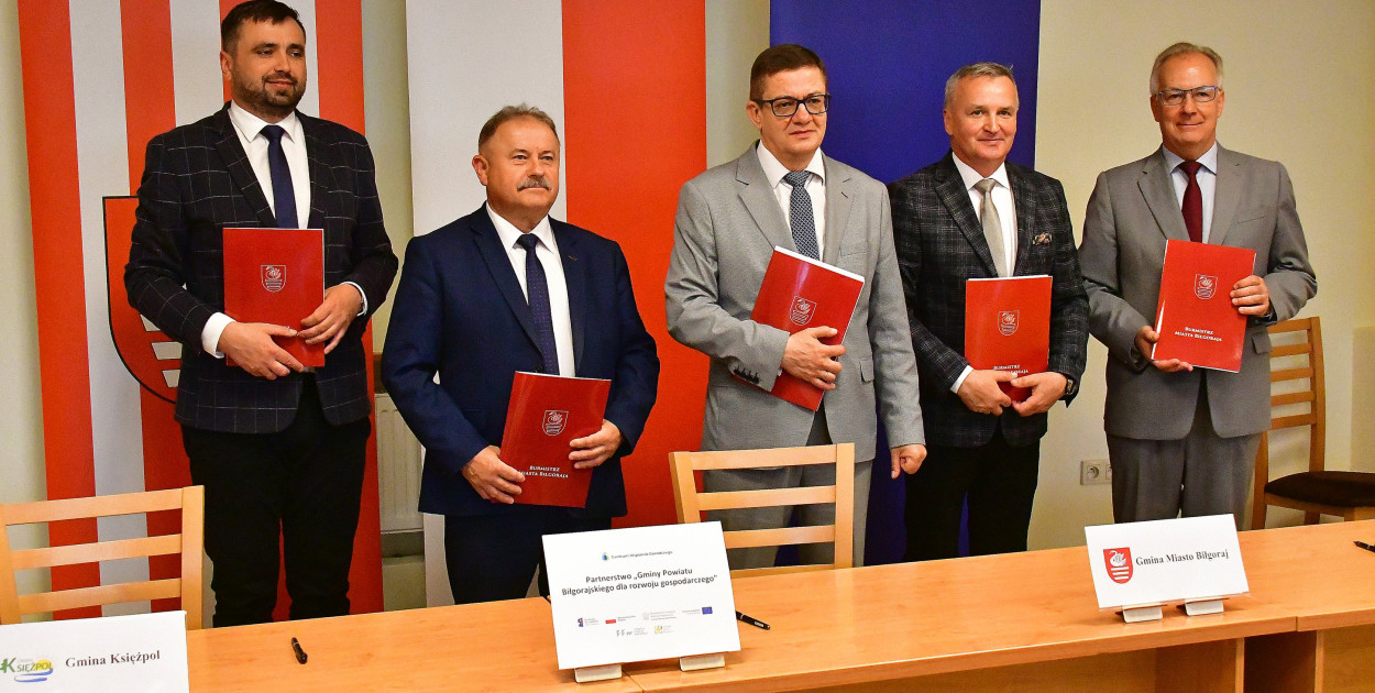 Partnerstwo Biłgoraja i czterech gmin podpisane. Samorządy chca stawiać na wspólne działanie