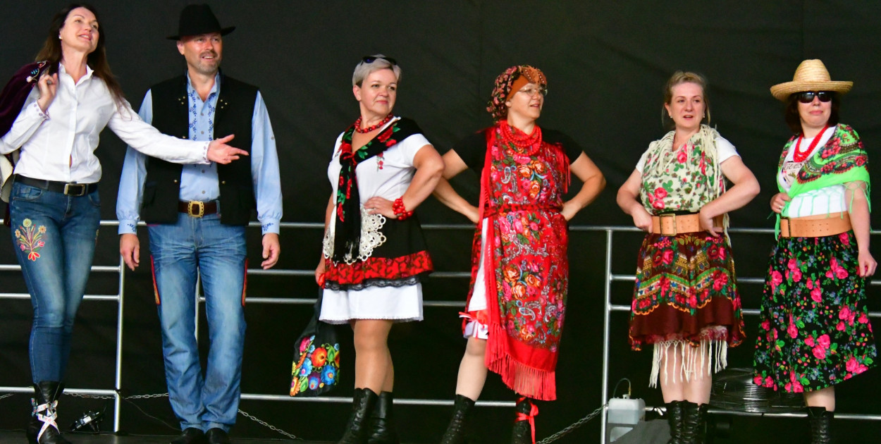 Folk na wybiegu, czyli ludowy pokaz mody 