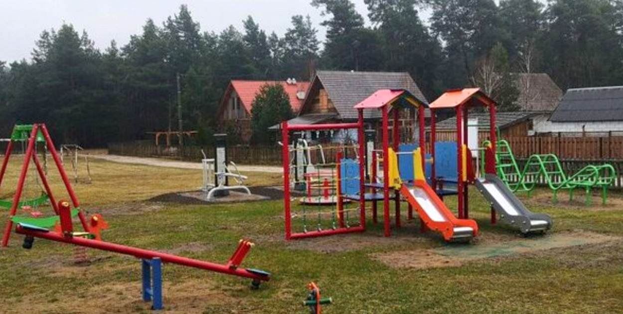 Józefów. Będą nowe place zabaw i siłownie w plenerze