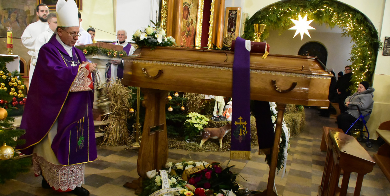 Biłgoraj. Ostatnie pożegnanie ks. Lucjana Szymanka