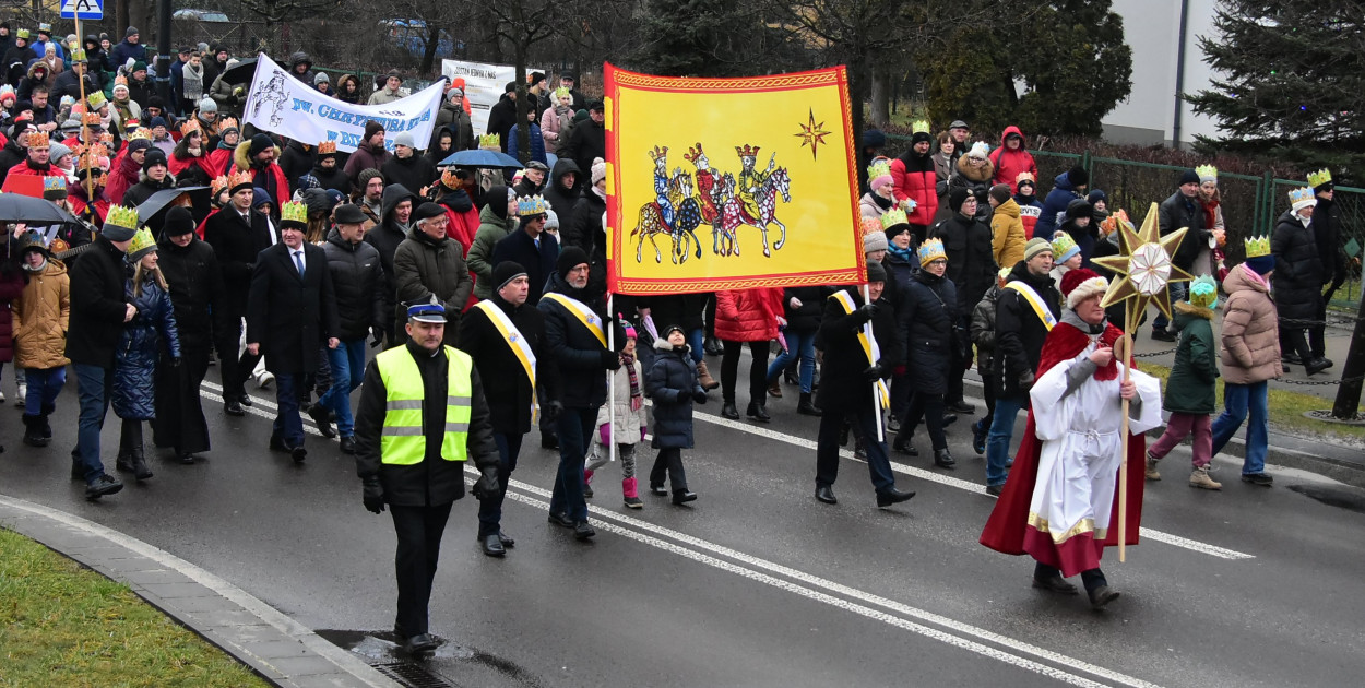 Za gwiazda i Trzema Królami do Jezusa