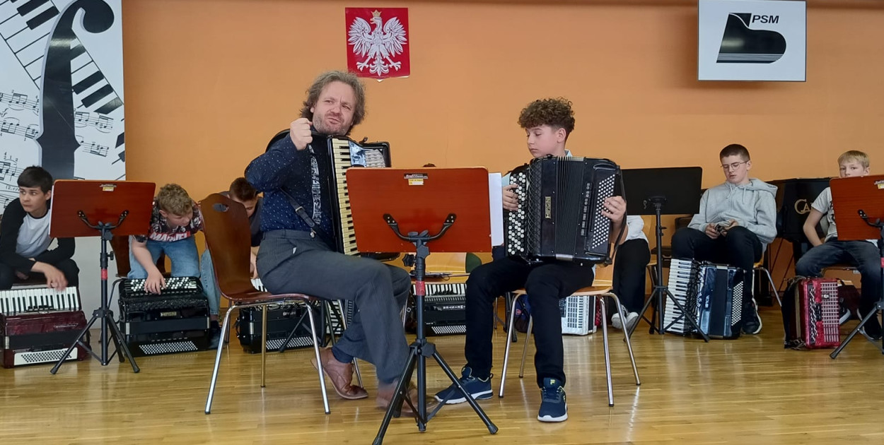 Warsztaty akordeonowe w Biłgoraju z Mirosławem Tyborą - sukces!