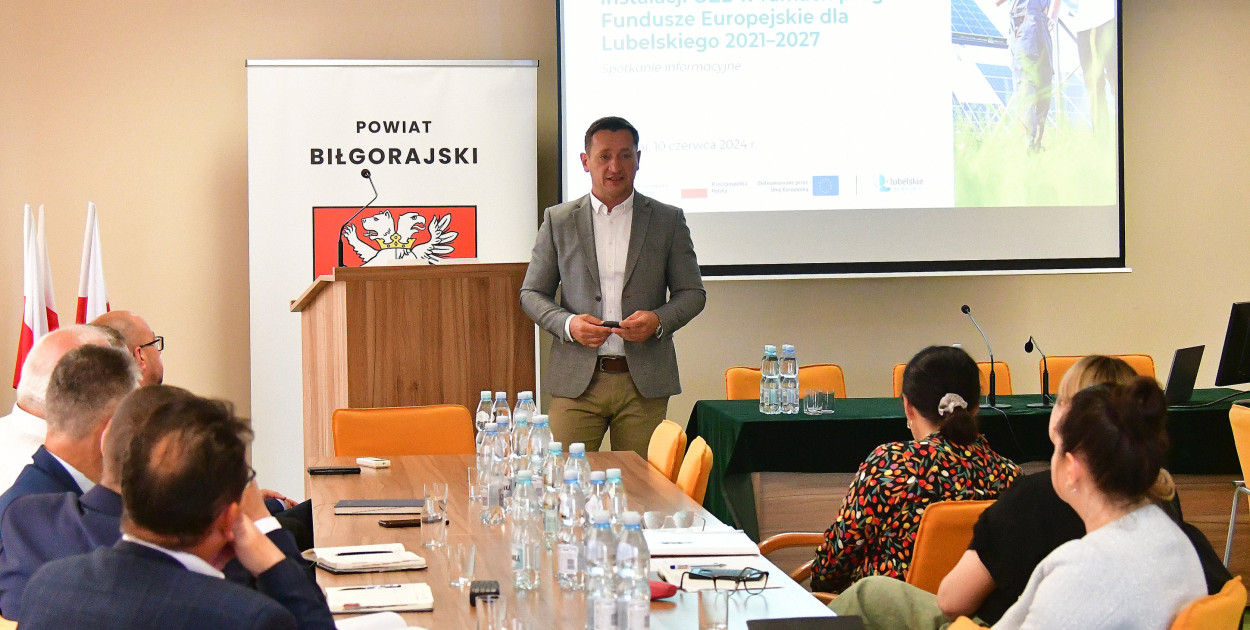 Spotkanie starosty z burmistrzami i wójtami oraz przedstawicielami BOŚ