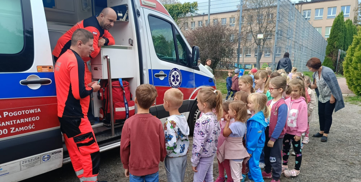 Bezpieczne dzieci: Przedszkolaki z Tarnogrodu uczą się o pierwszej pomocy