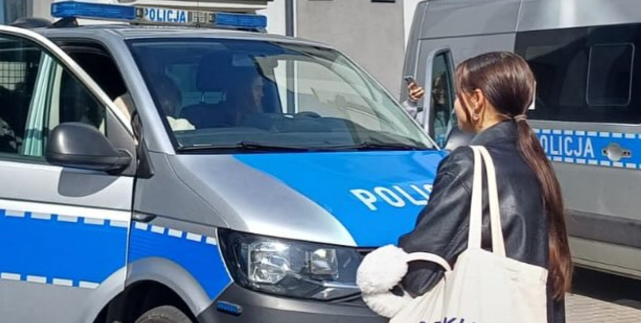 Licealiści z I LO im. ONZ z Biłgoraja na Komendzie Policji