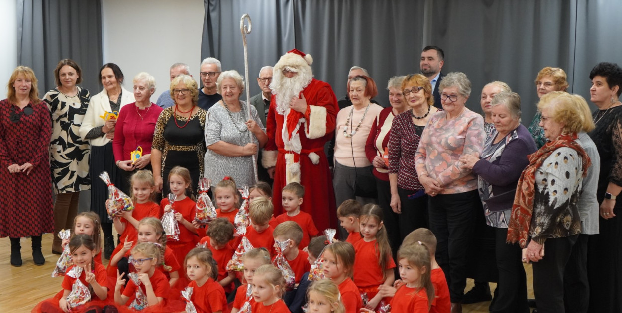 Przedszkolaki dla tarnogrodzkich seniorów 