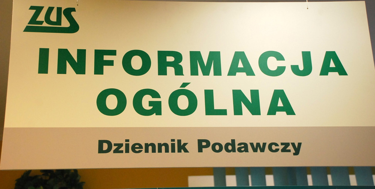 ZUS przestrzega: jak nie dać się oszustom