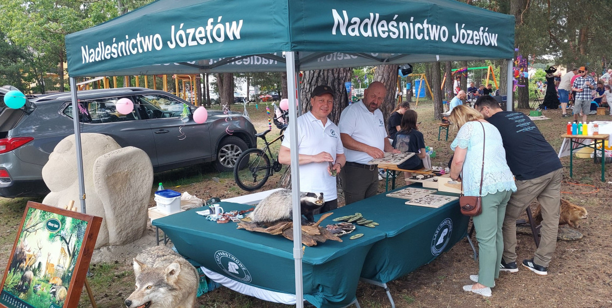 Nadleśnictwo Józefów na Dniu Dziecka w Borowinie – edukacja i zabawa dla najmłodszych
