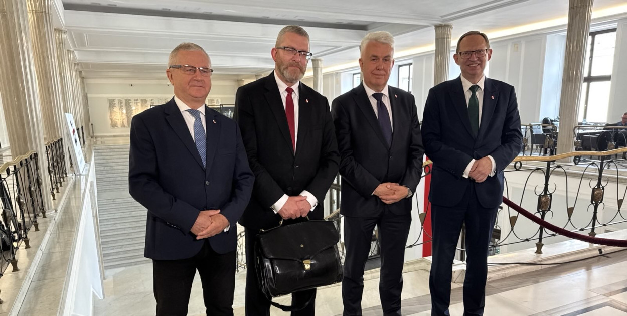  Polityk PiS przeszedł do Brauna. To poseł z naszej ziemi