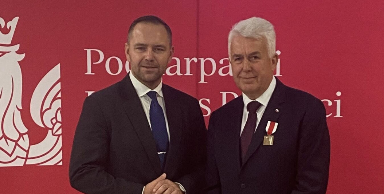 Poseł tłumaczy się ze zmiany barw politycznych