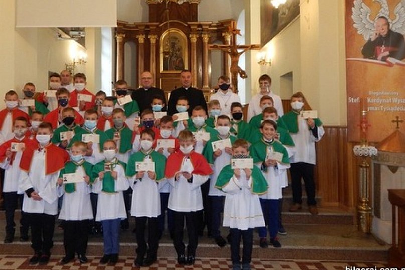 Nowi ministranci w Tereszpolu (FOTO)