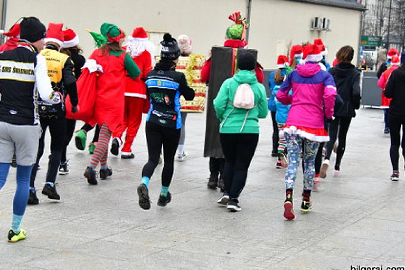 Rekreacyjny Bieg Mikołajkowy oraz V Cross Bojarski (FOTO)
