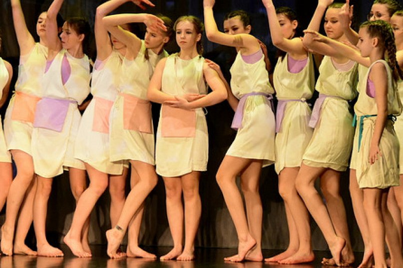 Taniec i poezja (FOTO)