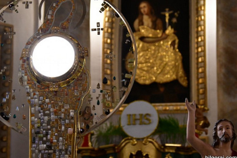 Monstrancja Królowa Pokoju w biłgorajskim sanktuarium św. Marii Magdaleny (FOTO)