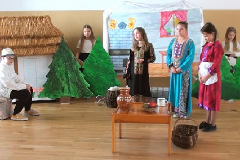 Najlepsze spektakle XII Międzyszkolnych Konfrontacji Teatralnych 2022