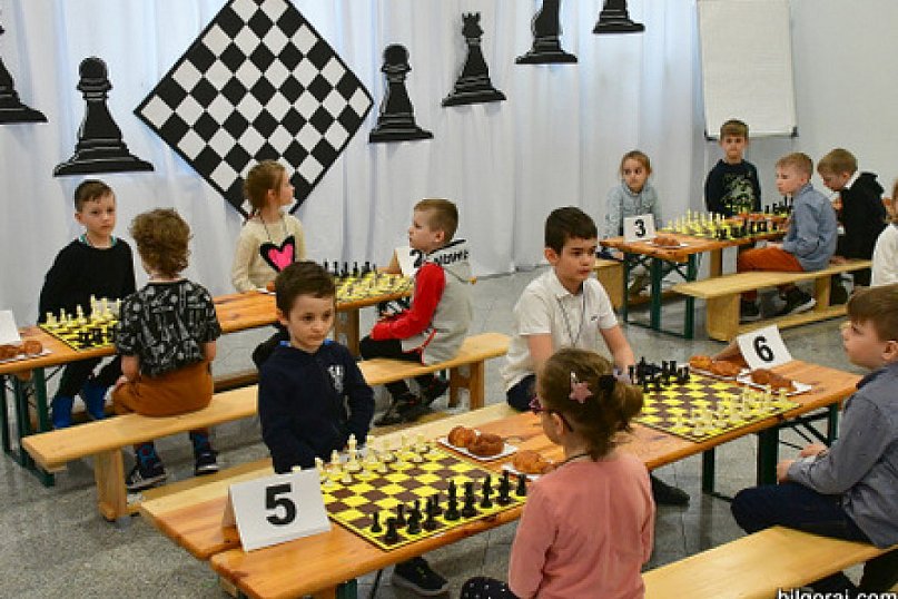 Szachowe zmagania przedszkolaków (FOTO, WYNIKI)