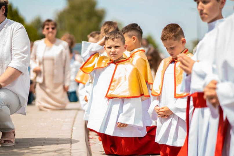 Procesja Bożego Ciała w parafii Chrystusa Króla w Biłgoraju (FOTO)