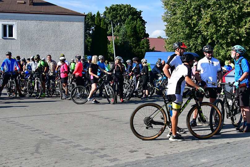 Ruszyli rowerami na Wzgórze Polak