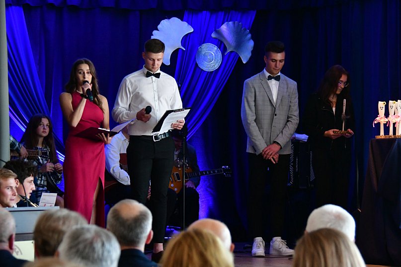 Uroczystości Dnia Edukacji Narodowej w biłgorajskim Elektryku