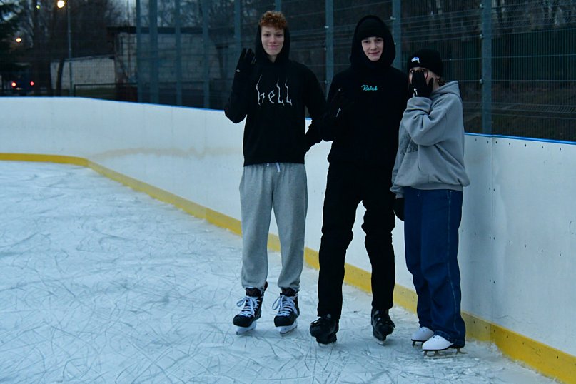 Lodowisko przy &quot;Piątce&quot; otwarte, od dziś można korzystać